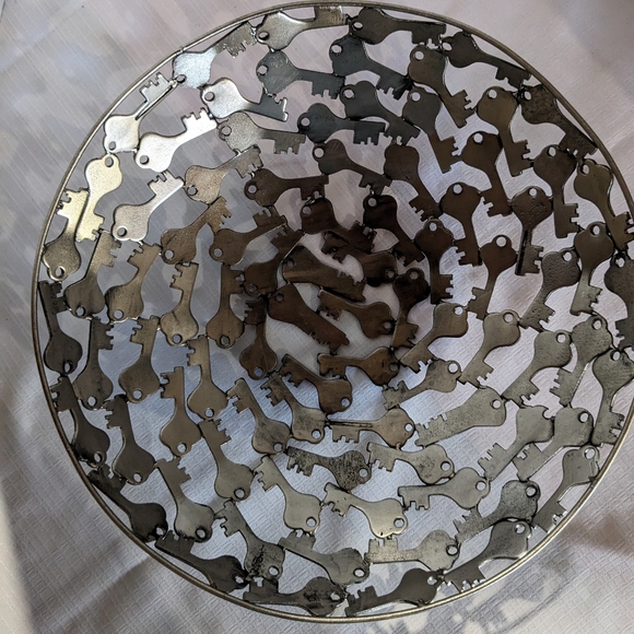 Welded keys decorative bowl 12.5 " table office desk dish industrial - Picture 2 of 3